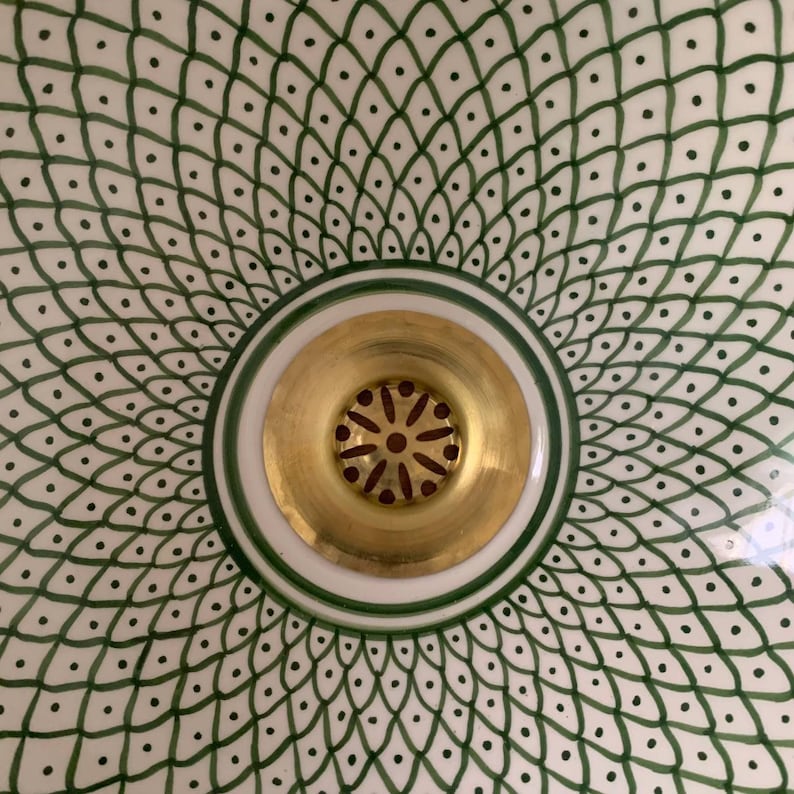 Sophia Design Sink – Handmade Porcelain Ceramic Wash Basin with 14k Gold Rim, High-Quality, Scratch and Stain Resistant, Multiple Colors